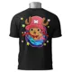 Polo One Piece Chopper — Chopper volando con capa roja y estrellas 2