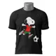 Polo Snoopy — Snoopy jugando fútbol con uniforme de Portugal