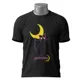 Polo Sailor Moon Luna — Gato negro sentado con luna creciente 2